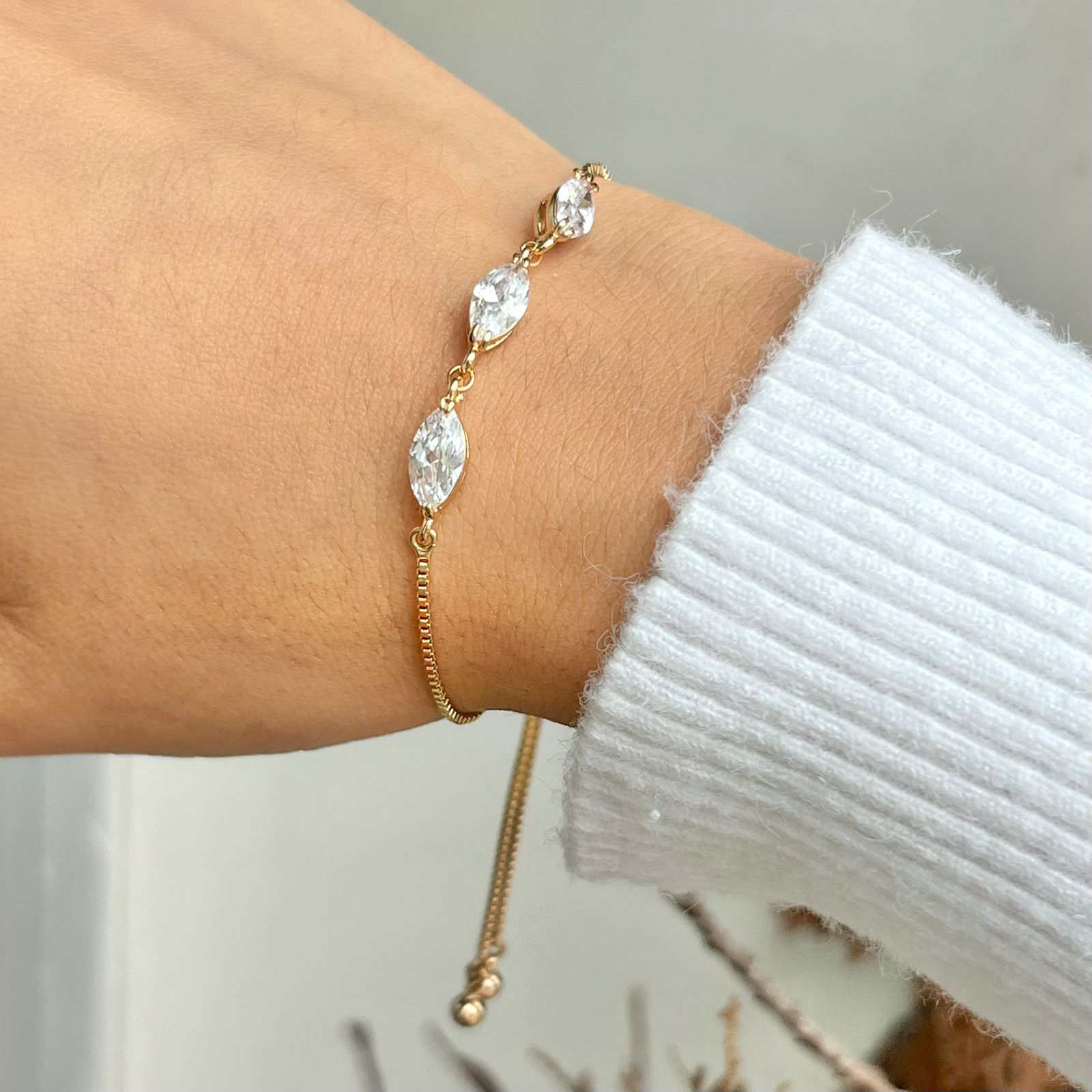 21c3345d-a37d-4637-897e-be2defb87618